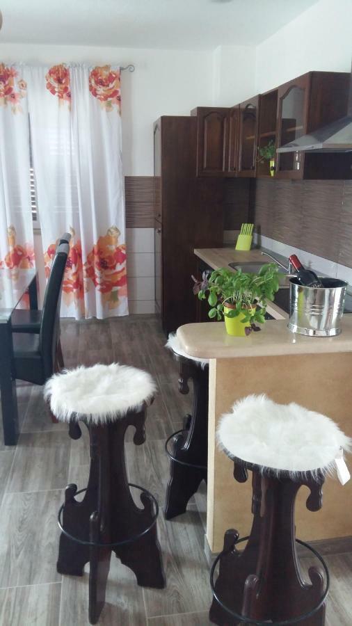 Marina Apartment Sutivan