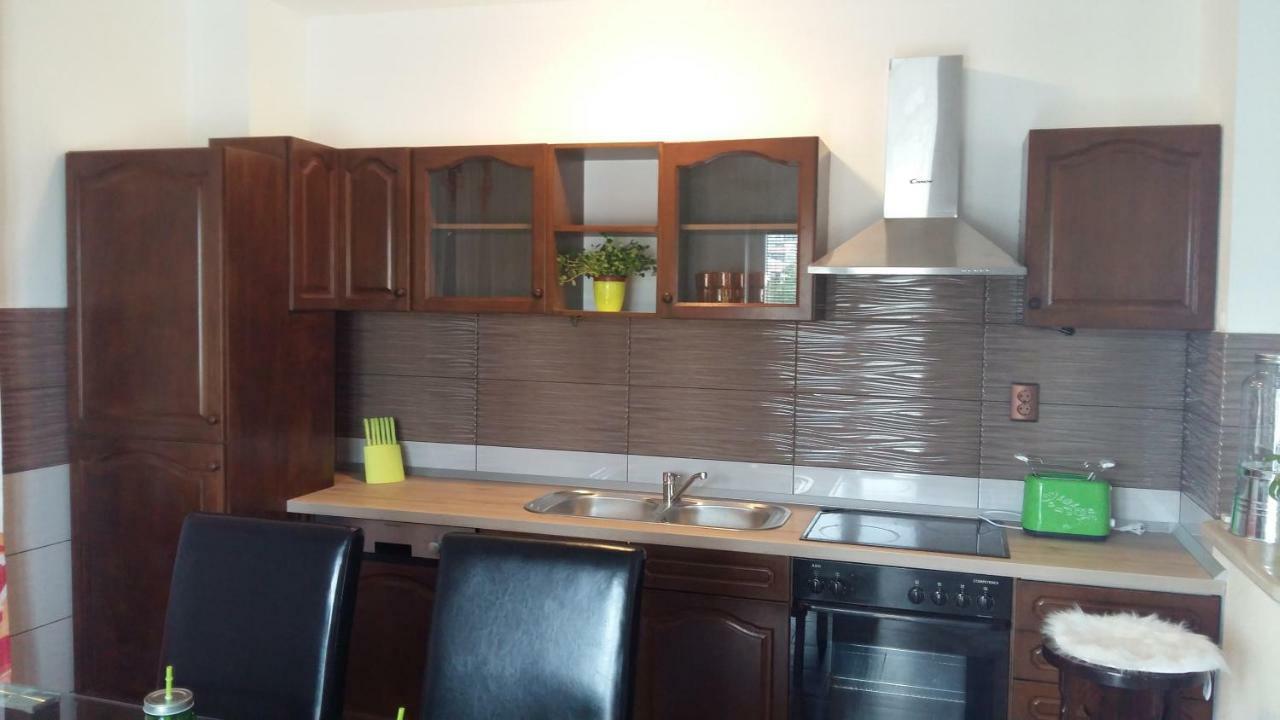 Marina Apartment Sutivan