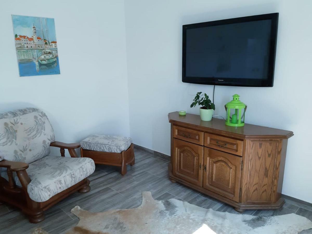 Marina Apartment Sutivan